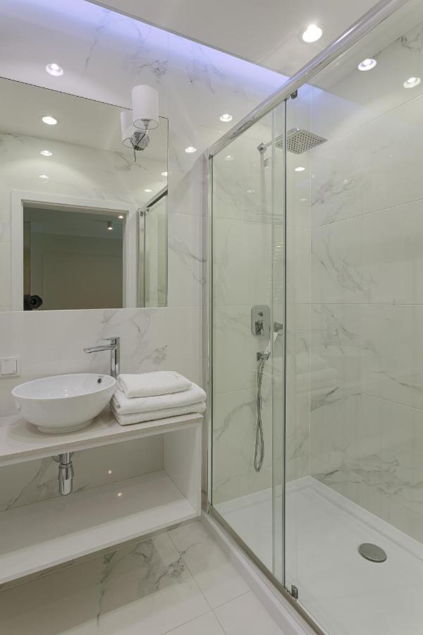 Mennica Residence Luxury Location Varsovia Exterior foto