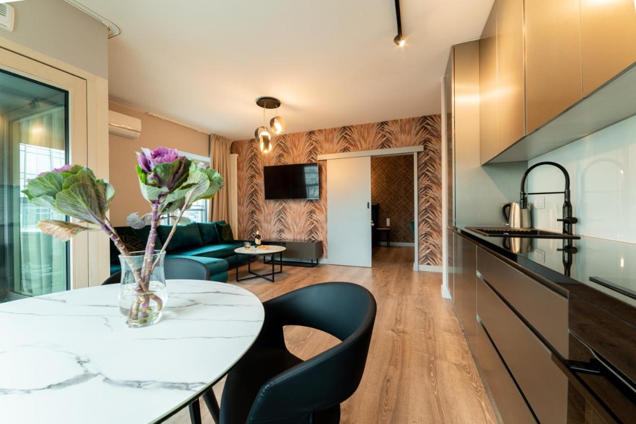 Mennica Residence Luxury Location Varsovia Exterior foto