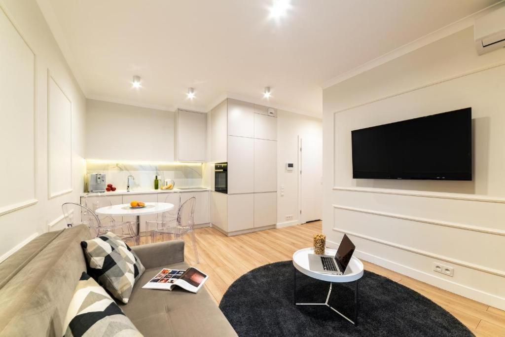 Mennica Residence Luxury Location Varsovia Exterior foto